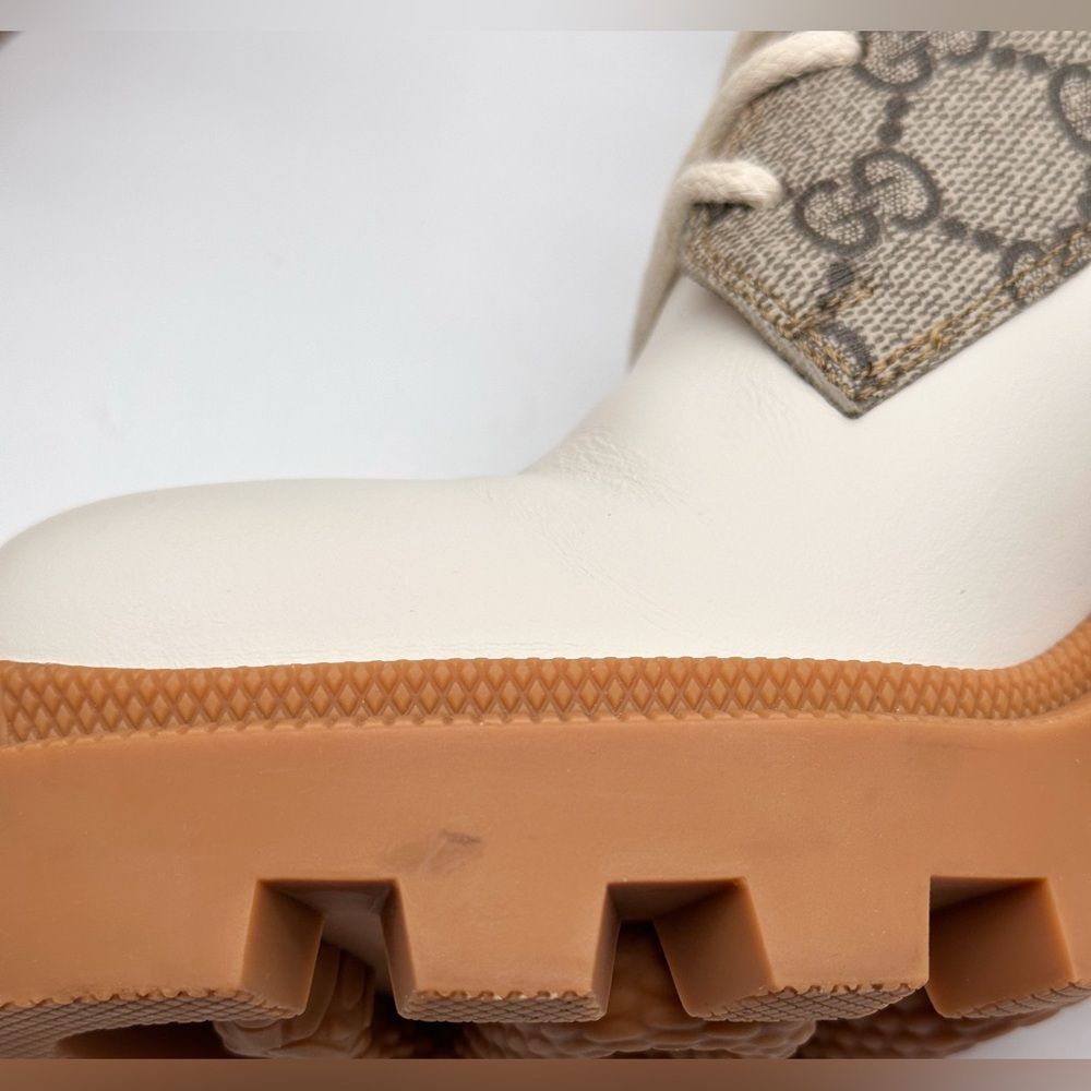 Gucci Cream and Tan Heeled Boots - Picture 5 of 14